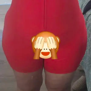 Lauren H. – UK